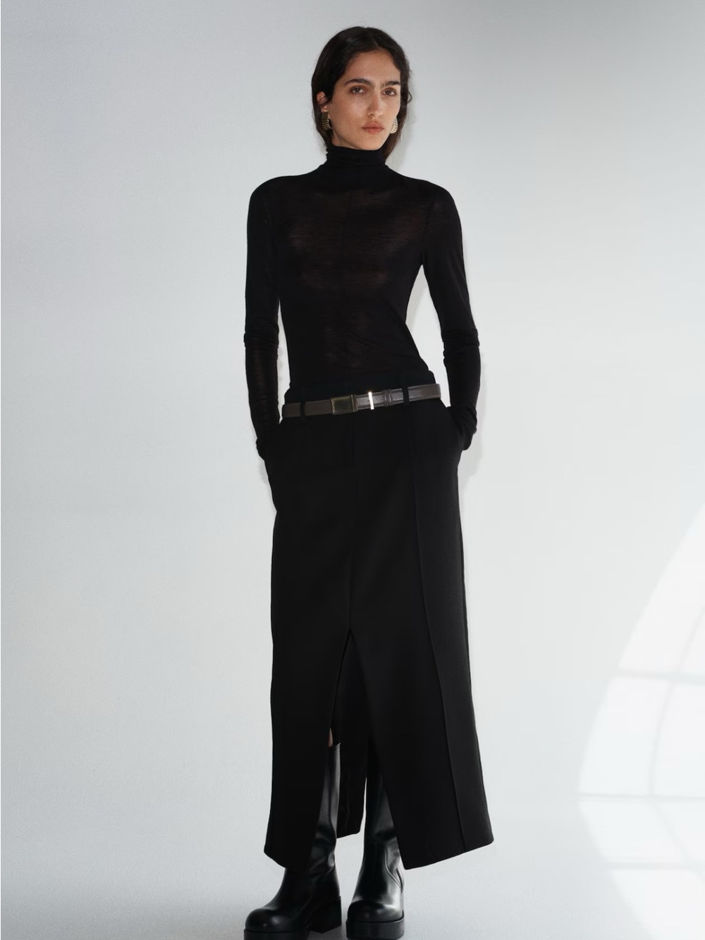 H&M STUDIO
NWT BLACK WOOL MIDI SKIRT